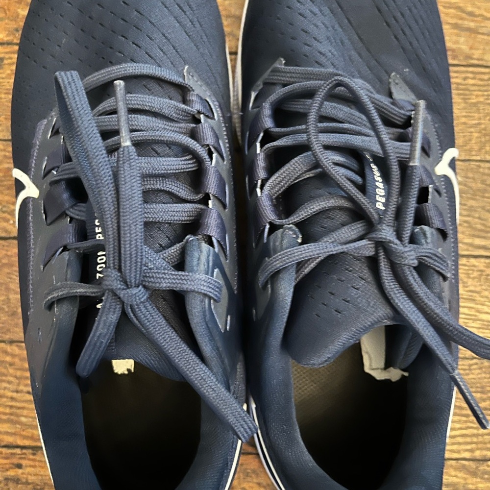 Nike Air Zoom Pegasus 38 TB Women’s 9 Athletic Running Shoes College Navy EUC - Picture 4 of 6